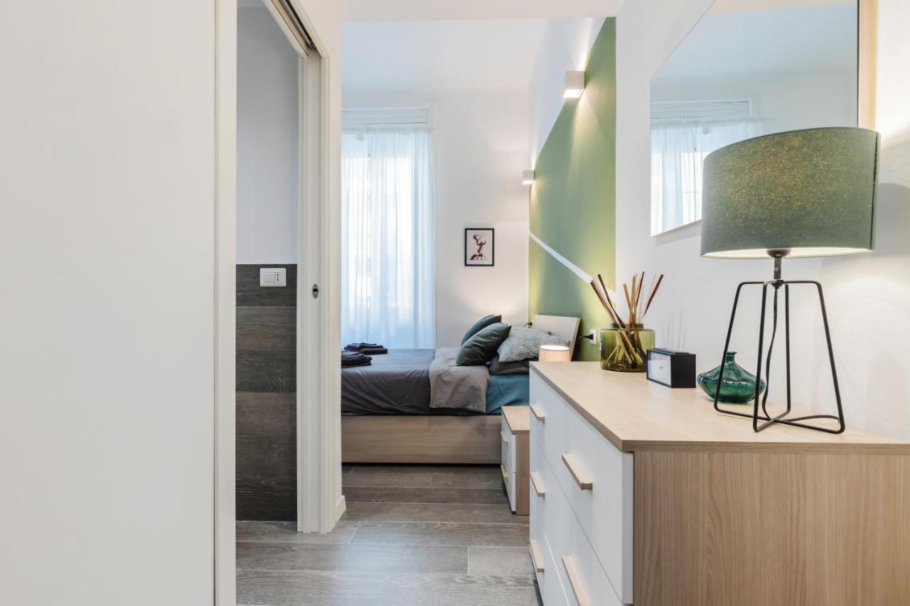 Duomo-Navigli Charming And Modern With Fast Wifi Apartment มิลาน ภายนอก รูปภาพ