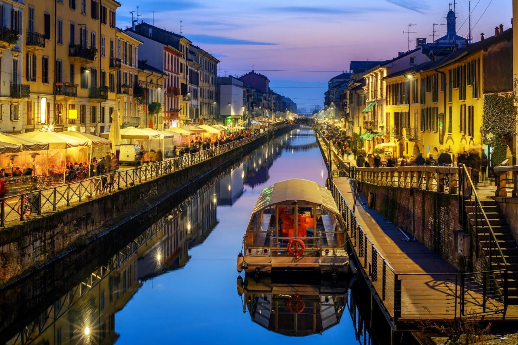 Duomo-Navigli Charming And Modern With Fast Wifi Apartment มิลาน ภายนอก รูปภาพ